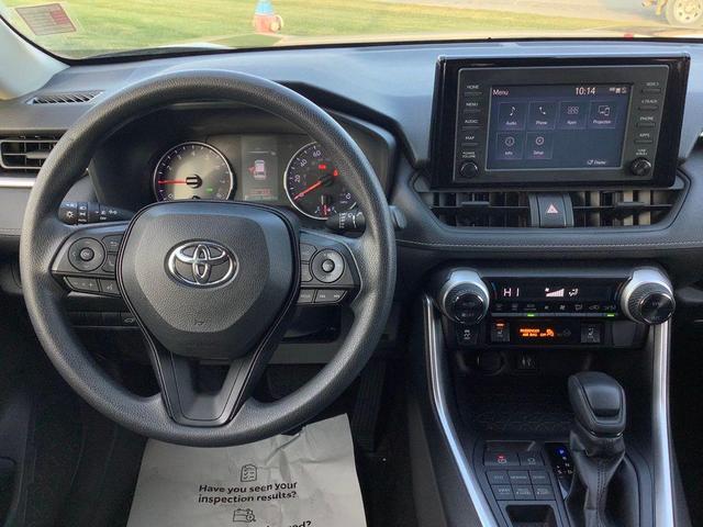 2019 toyota rav4 xle