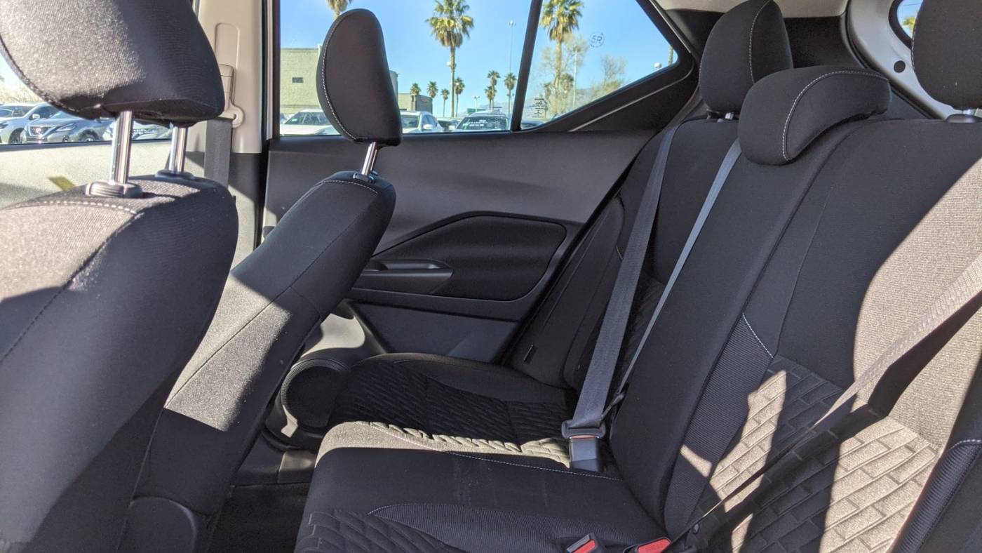 2021 nissan kicks s