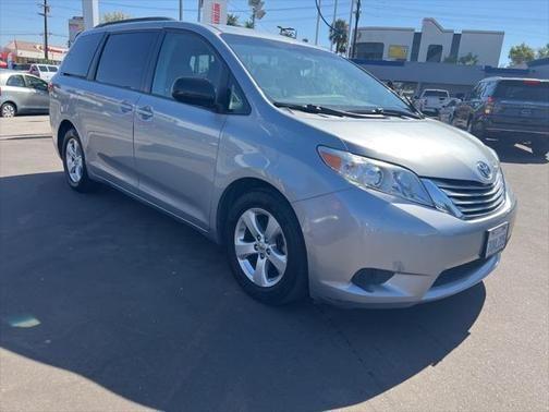 2015 toyota sienna