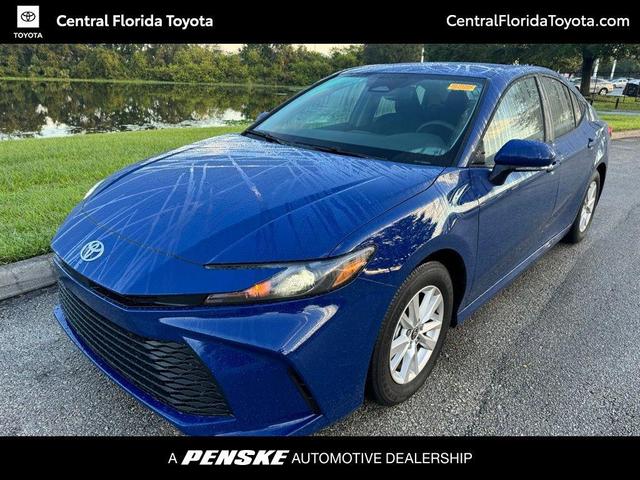 2025 toyota camry le