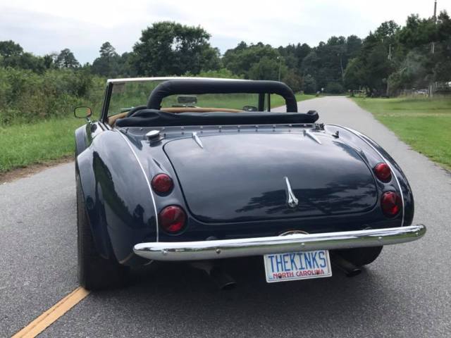 sebring mx - austin healey 3000 clone kit car - chevy v8 - 5 spd transmission