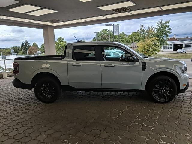 2023 ford maverick lariat
