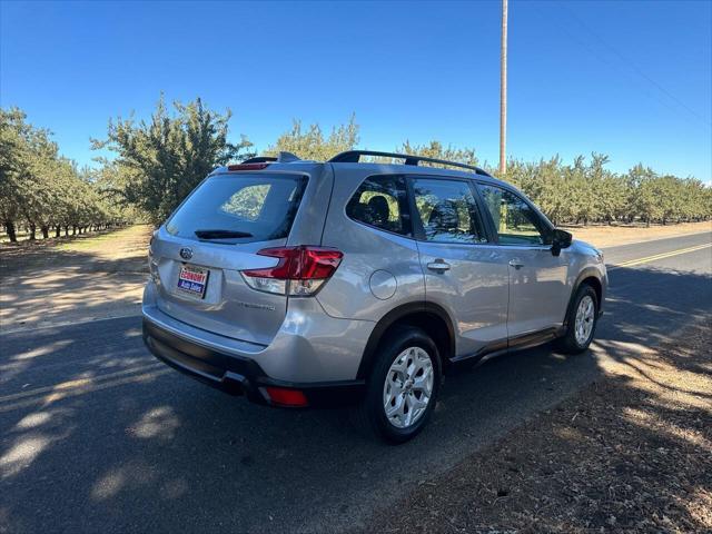 2021 subaru forester base