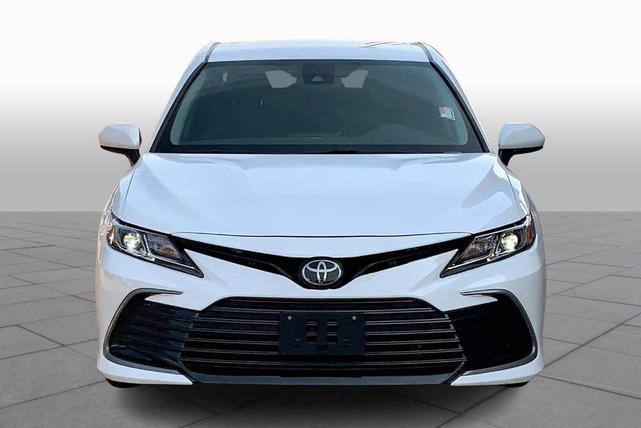 2023 toyota camry le