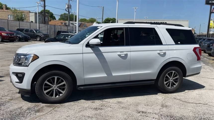 2021 ford expedition xlt