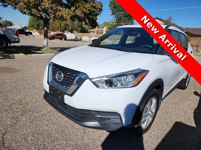 2020 nissan kicks s