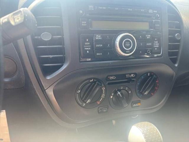 2014 nissan juke s 4dr crossover