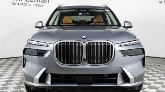 2025 BMW X7