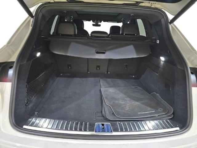 2021 porsche cayenne base