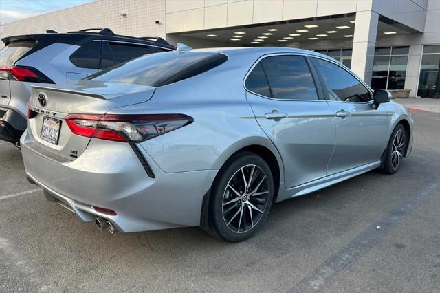 2024 toyota camry se