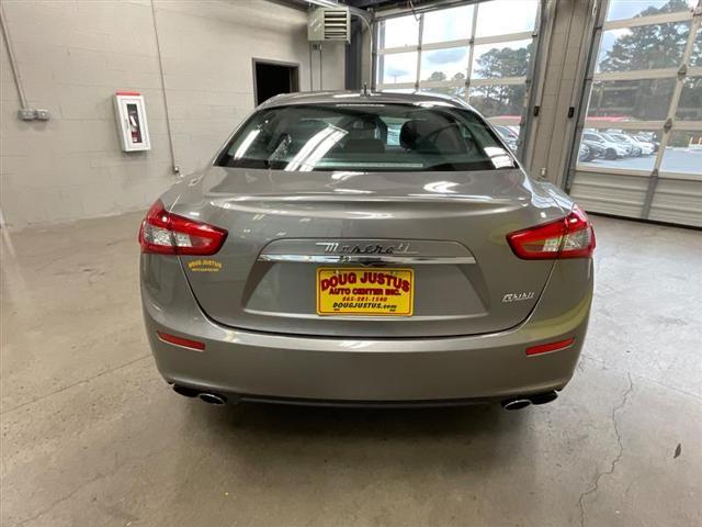 2016 maserati ghibli base