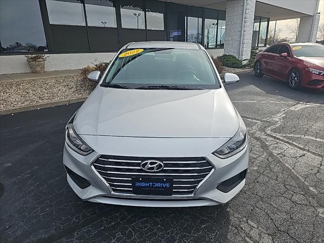 2022 hyundai accent se