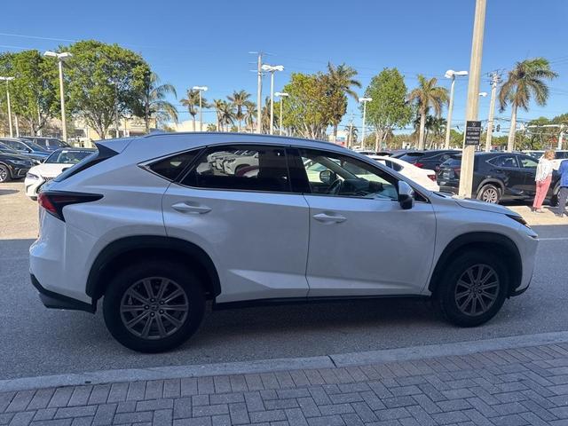 2018 lexus nx 300 base