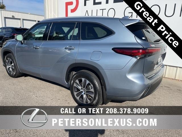2022 toyota highlander xle