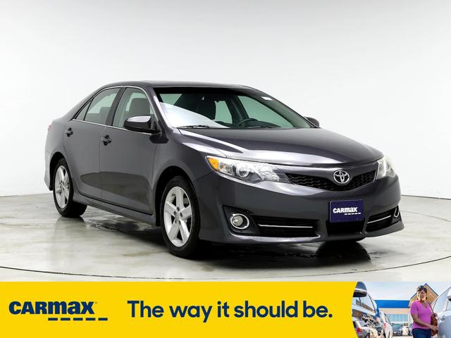 2013 toyota camry se