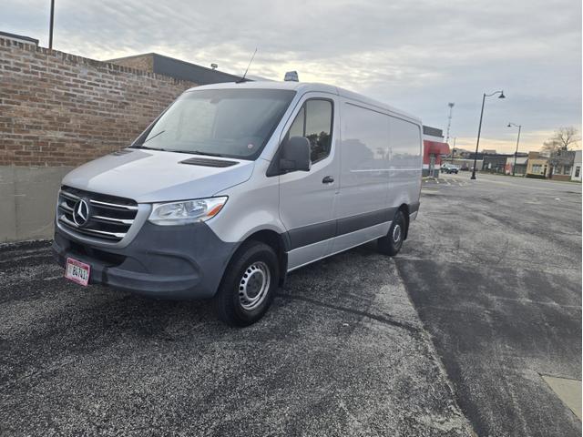 2019 mercedes-benz sprinter 2500 standard roof