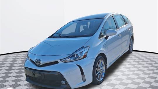 2015 Toyota Prius v (+)