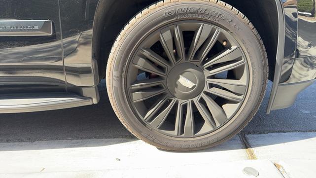 2018 cadillac escalade esv luxury