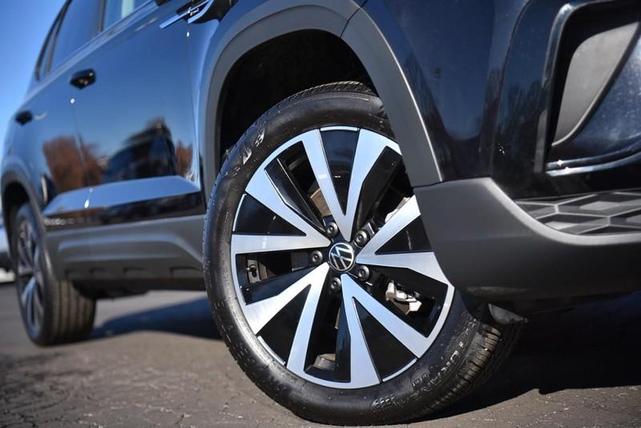 2023 volkswagen taos 1.5t se