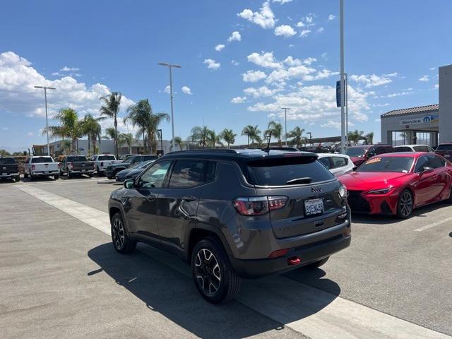 2021 jeep compass trailhawk