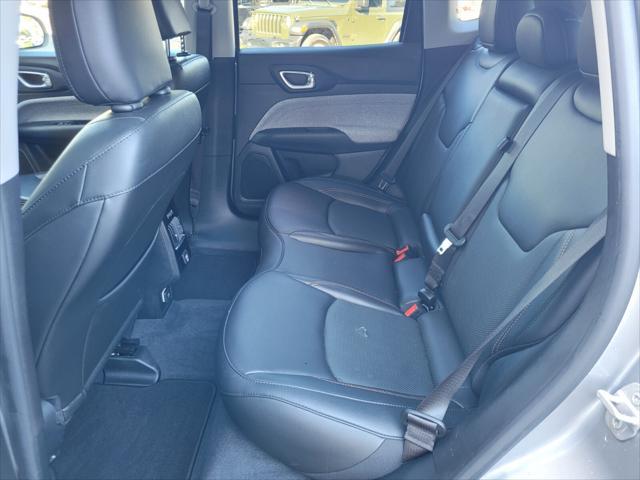 2022 jeep compass latitude lux