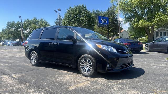 2020 toyota sienna xle