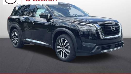 2024 Nissan Pathfinder platinum
