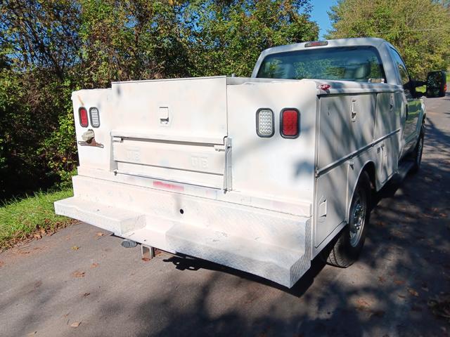 2011 ford f-350 xl