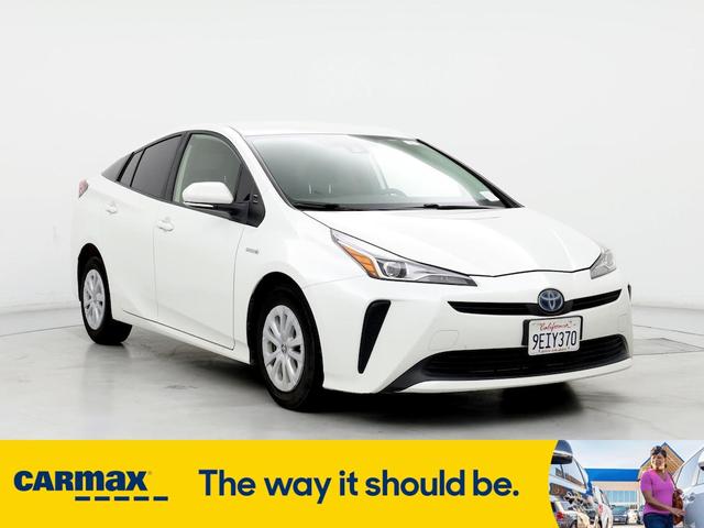 2020 toyota prius l eco