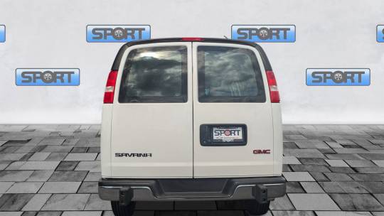 2021 GMC Savana