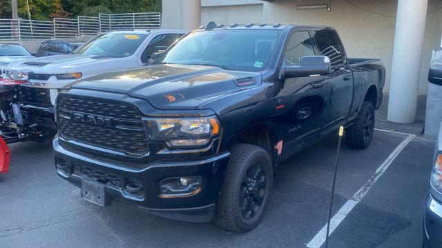 2022 ram 2500 big horn crew cab 4x4 6'4' box