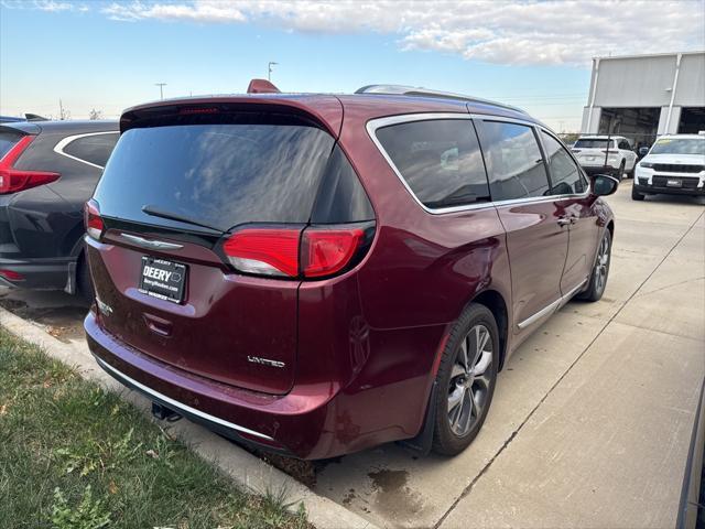 2017 chrysler pacifica limited