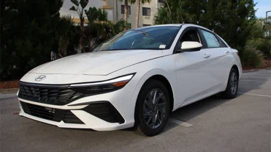 2024 Hyundai Elantra
