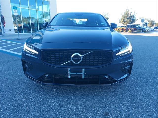 2024 volvo s60 b5 core dark theme