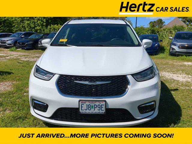 2022 chrysler pacifica touring l
