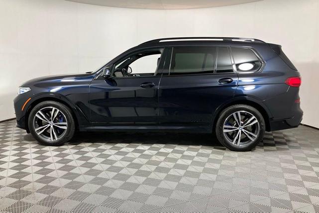 2022 bmw x7 m50i