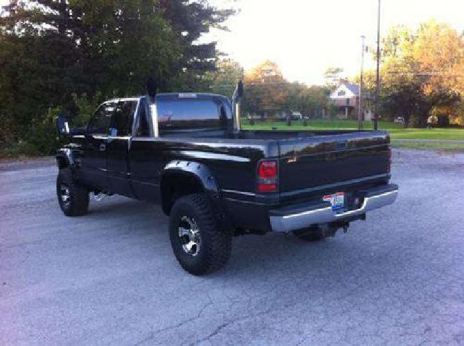 1998 dodge ram 2500 24 vcummins turbo diesel 4x4 - 5 speed - 130k! in salem, oh