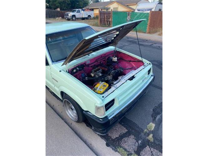 1986 mazda b2200 in cadillac, michigan
