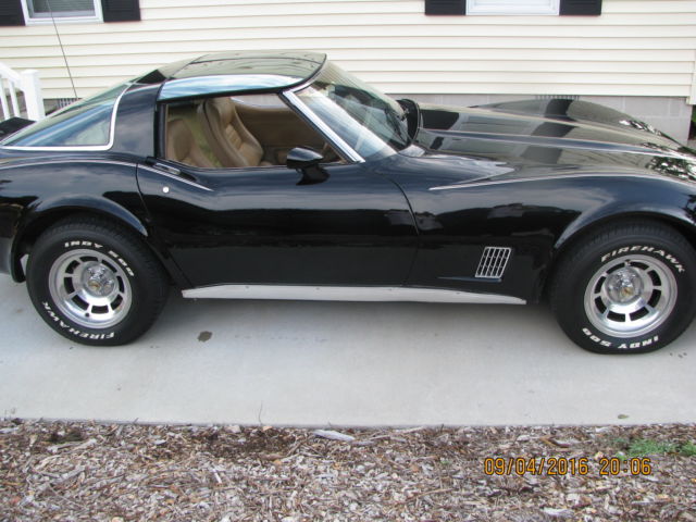 beautiful 1981 corvette