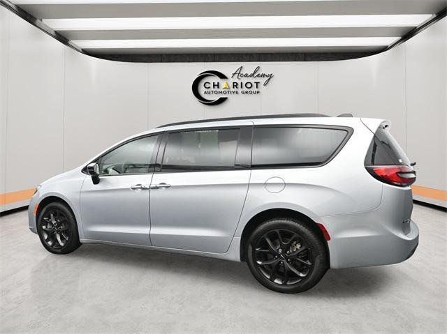 2023 chrysler pacifica limited