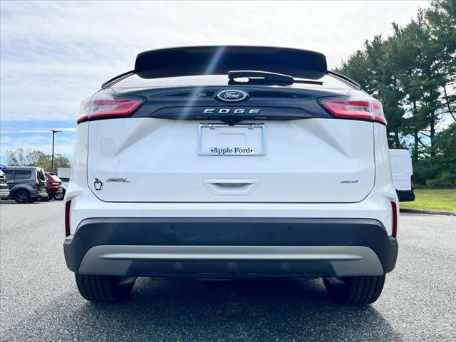 2021 ford edge sel