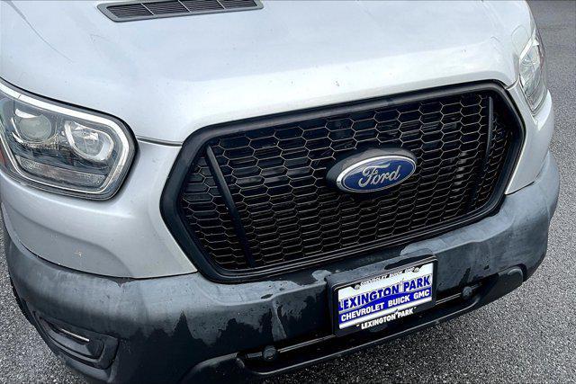 2021 ford transit-250 base