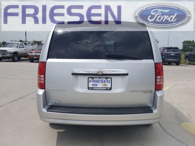 used 2010 chrysler town & country touring aurora, ne 68818 for sale in aurora, nebraska