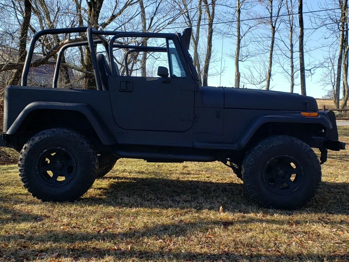 92 jeep wrangler sport 4.0l 5 speed lifted led lights clean!