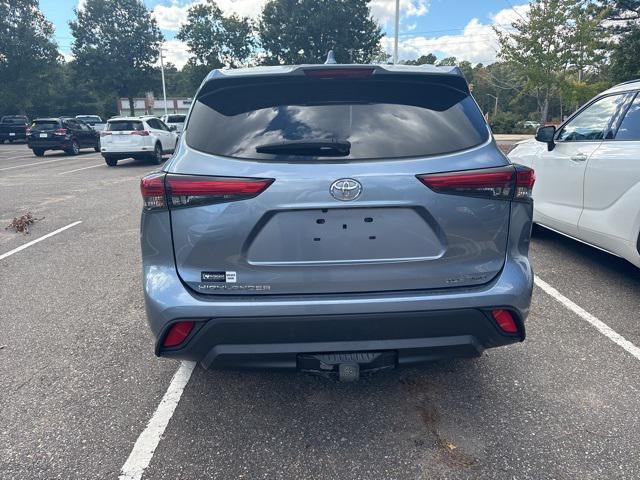 2021 toyota highlander xle