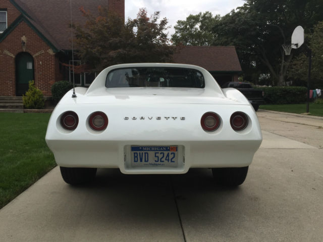 1974 chevrolet corvette base convertible 2-door 454