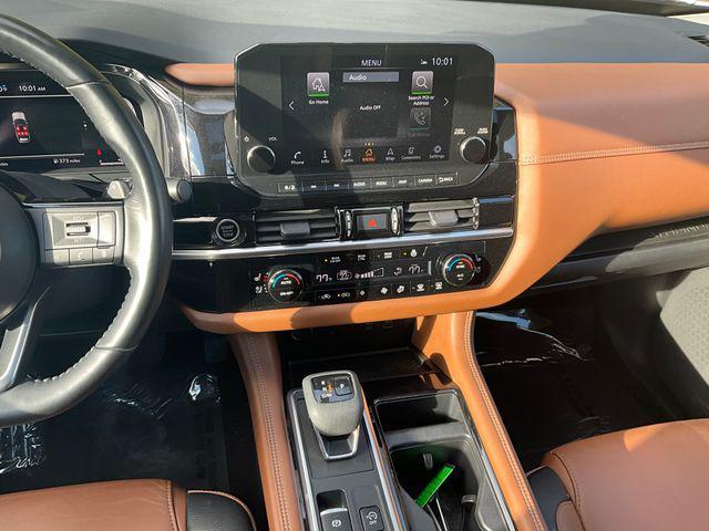 2023 nissan pathfinder platinum 4wd