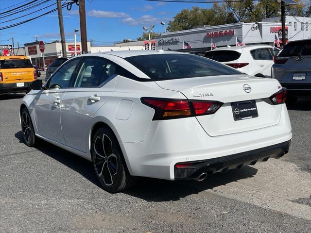 2023 nissan altima sr fwd