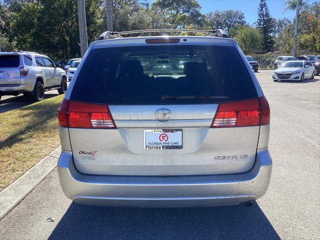 2005 toyota sienna le