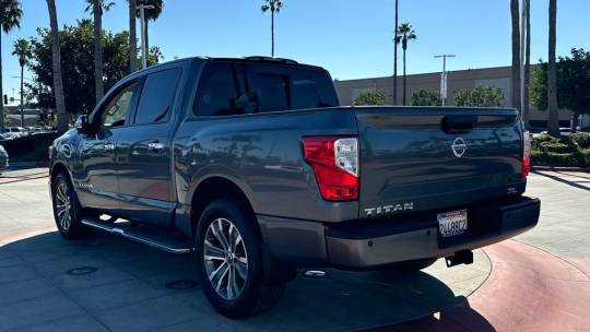 2017 Nissan Titan